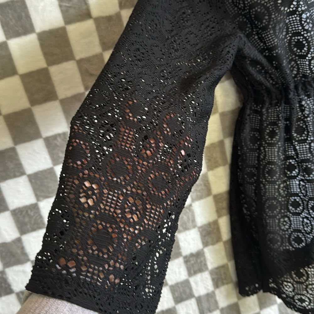 Islander medium M black lace swimsuit cover tunic black - Picture 5 of 8